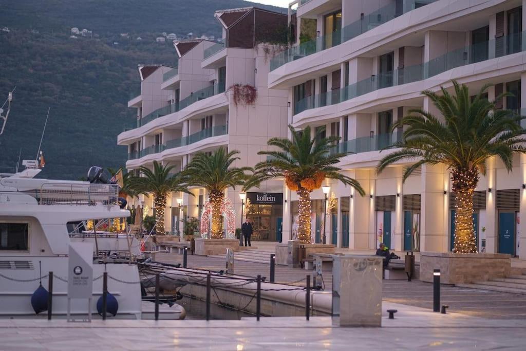 Acacia Hill Apartments تْشيرسيك نوفي المظهر الخارجي الصورة